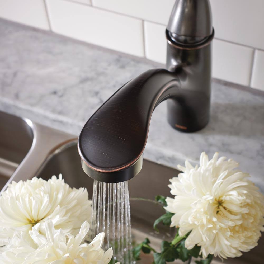 Moen Brecklyn Single-Handle Pull-Out Sprayer Kitchen Faucet Bronze - Image 9