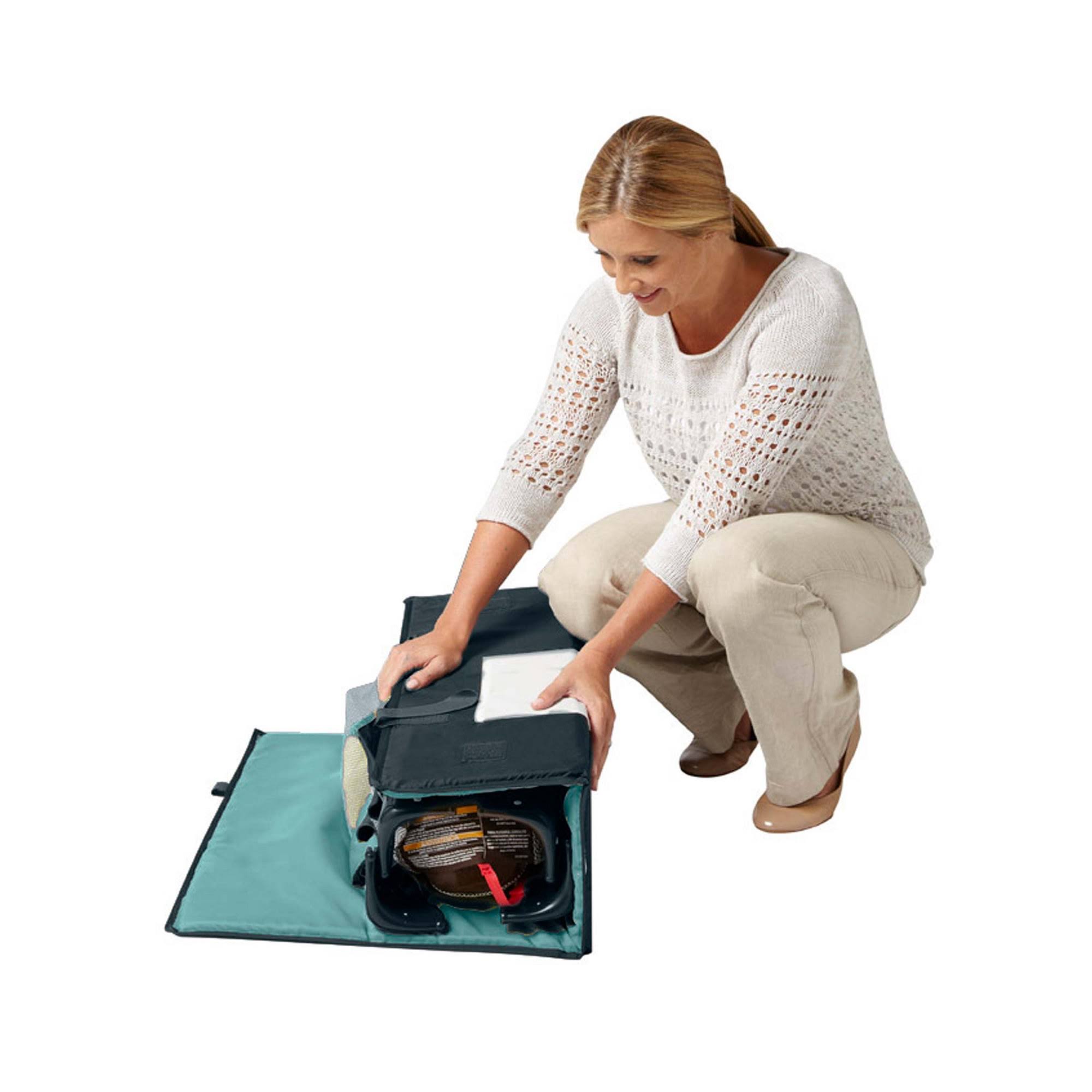 Graco Pack &n Play Playard with Automatic Folding Feet – Stratus , Gray - Image 4